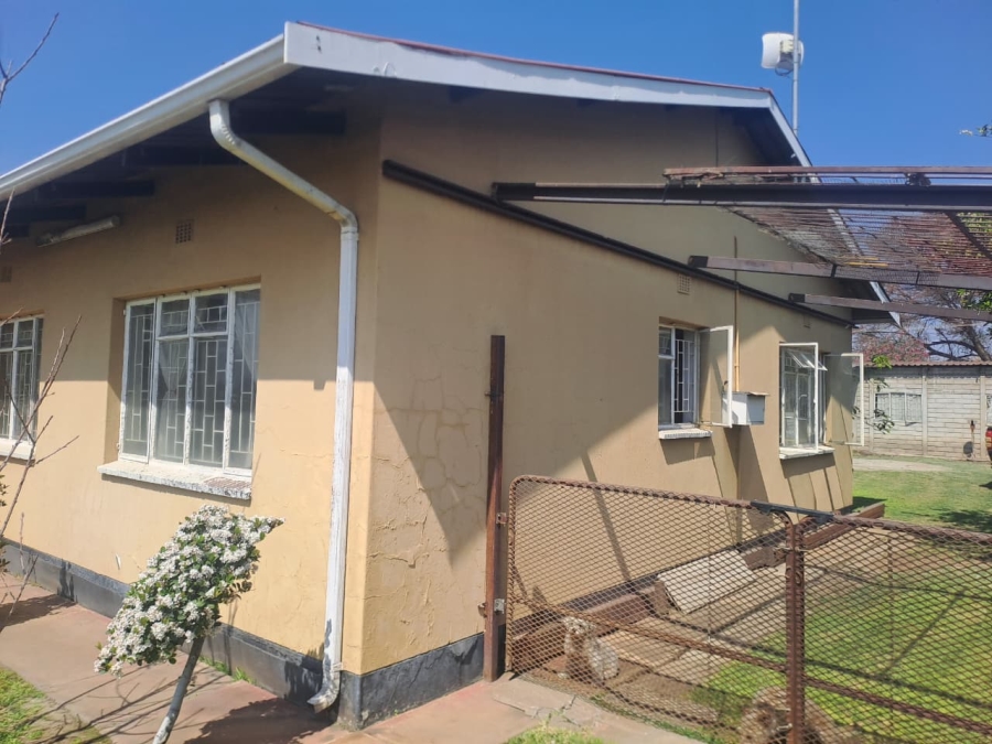 3 Bedroom Property for Sale in Rustenburg North North West